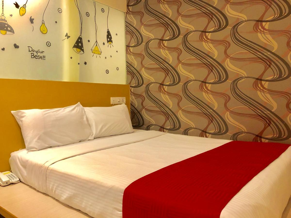 Eight Days Boutique Hotel - Mount Austin Johor Bahru Kültér fotó